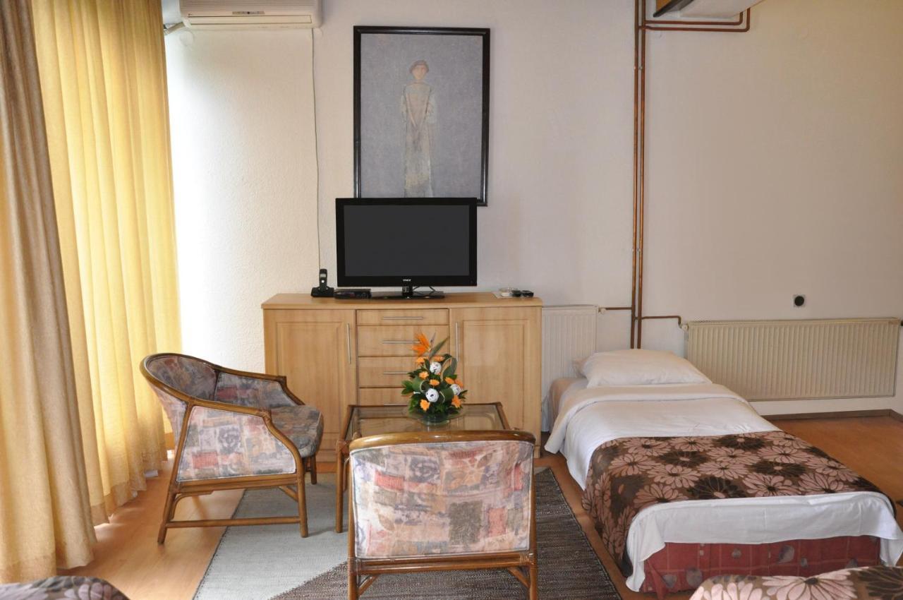 Hotel Simpo Przar Vranje Eksteriør bilde